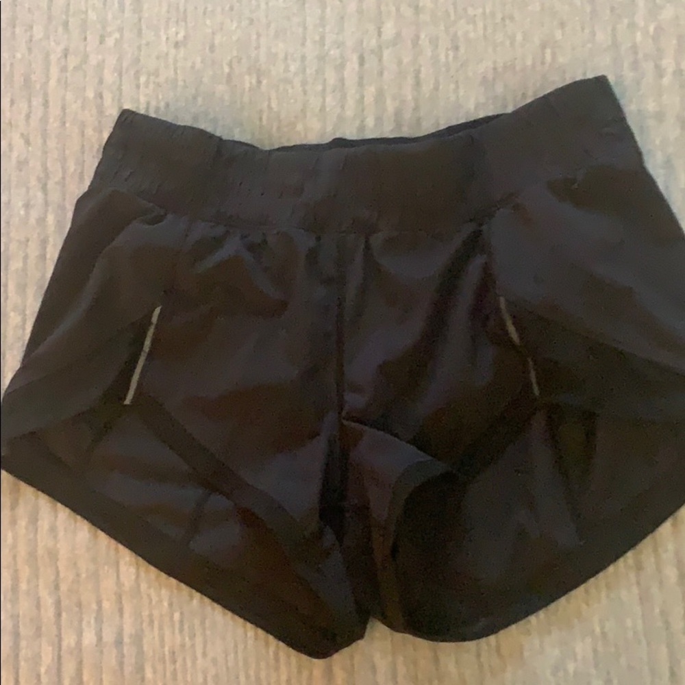 Lululemon shorts size 4